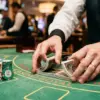 Casino kortspill – En komplett guide til regler, strategier og de beste spillene på nett